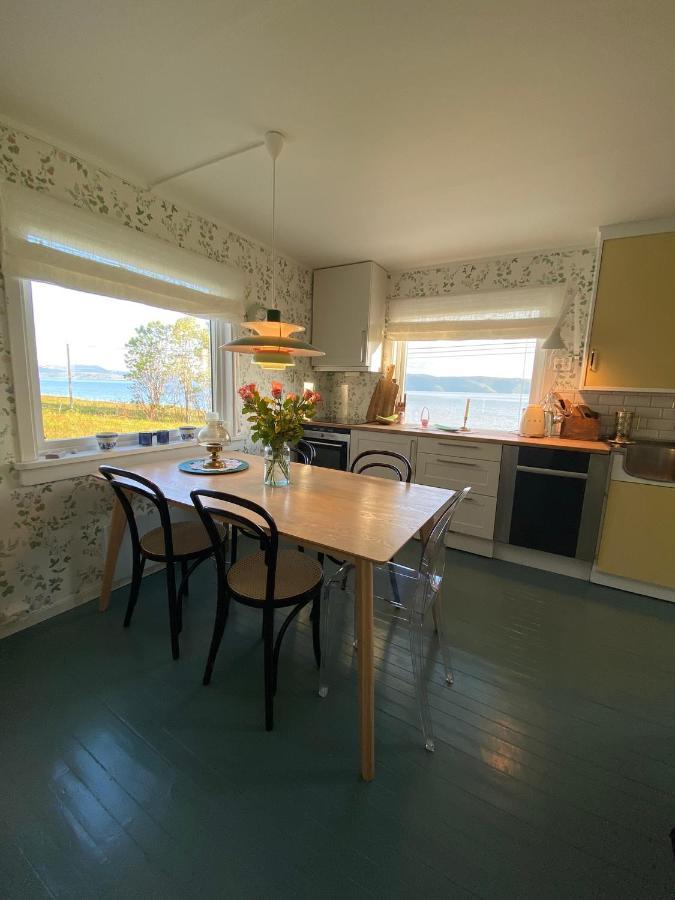 Unique And Charming Holiday Home With Fantastic Sea Views ทรอมโซ ภายนอก รูปภาพ