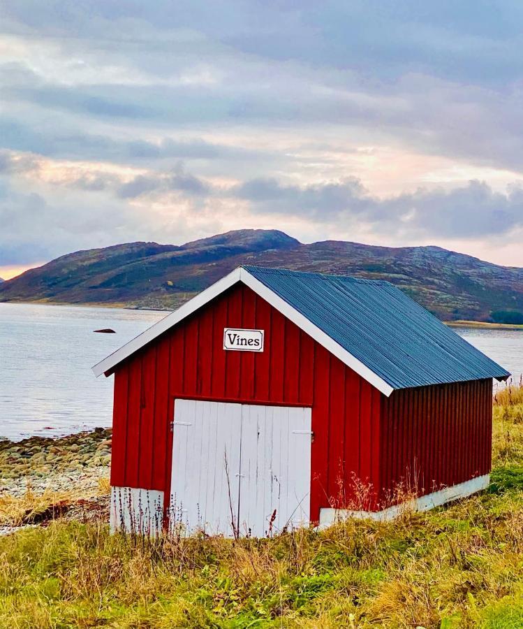 Unique And Charming Holiday Home With Fantastic Sea Views ทรอมโซ ภายนอก รูปภาพ